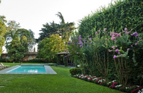 Bornato Villa | Villa Artemisia - Homelike Villas