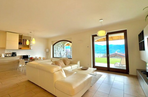 Naggio Villa | Villa Aurelia, Plesio, Italy