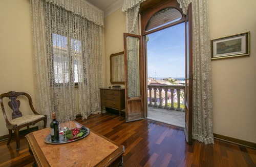 Desenzano del Garda Villa | Villa Barbara, Desenzano Del Garda, Italy