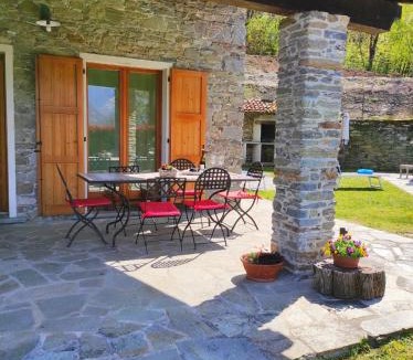 Colico Villa | Villa Betulla con piscina privata sul lago di Como