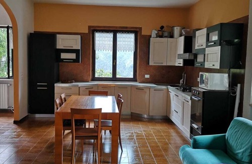 Treviso Bresciano Villa | Villa between mountains and lakes with 14 beds