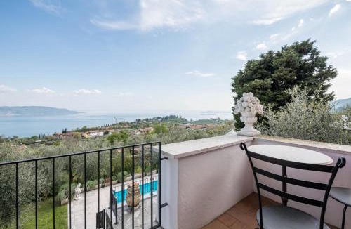 Gaino Villa | Villa Bianca