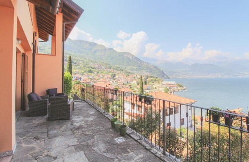 Calozzo Villa | Villa Buena Vida
