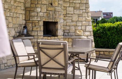 Dalmine House | Villa Celine