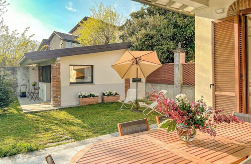 Ortica Villa | Villa Corelli - Parking and Exclusive garden