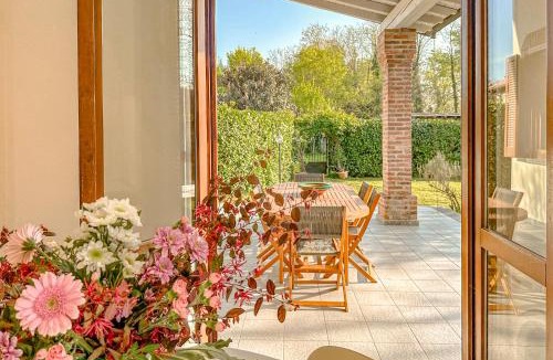 Ortica Villa | Villa Corelli - Parking and Exclusive garden