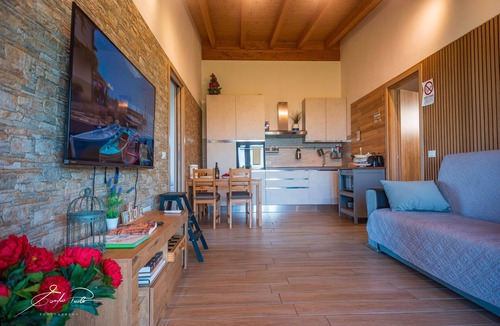 Torrone Villa | Villa 'Elios' with Mountain View, Wi-Fi and Air Conditioning