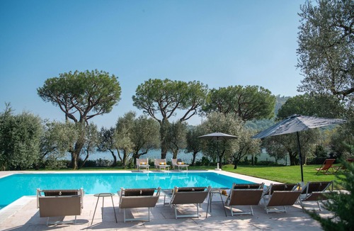 Manerba del Garda Villa | Villa Elena