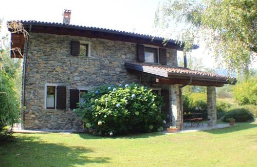 Colico House | Villa Erica con piscina privata sul lago di Como