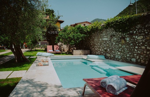Renzano Villa | Villa Frida