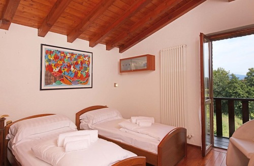Polpenazze del Garda Villa | Villa Girasole - Four Bedroom Villa, Sleeps 10