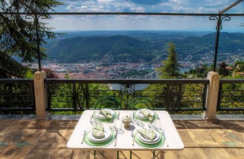 Brunate Apartment | Villa I Tigli - by MyHomeInComo