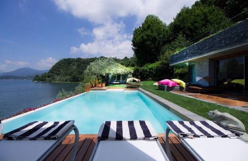 Ispra Villa | Villa Ispra Summary:
