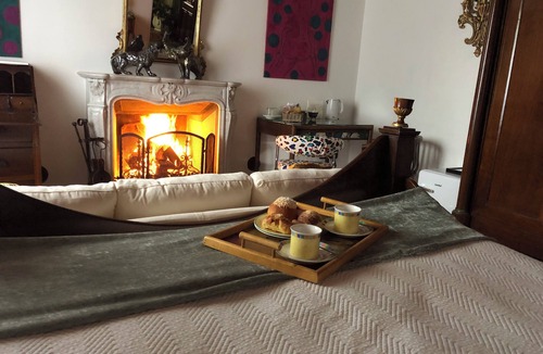 Borgo San Giacomo Bed & Breakfast | Villa la Canonica B&B with double room and private bathroom