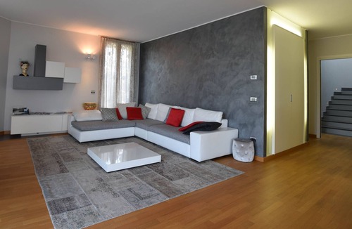 Brezzo di Bedero Villa | Villa Lago Maggiore private pool and access to the beach