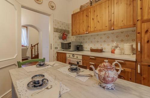 Regatola Villa | Villa Margherita by Wonderful Italy