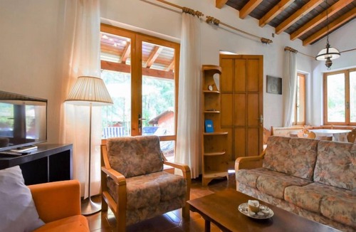Vesta House | Villa Pineta by Interhome