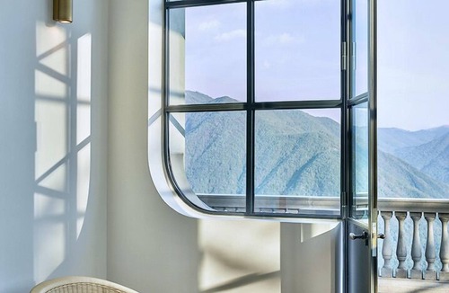 Pigra Villa | VILLA PRESTIGE - Eight Bedroom Villa, Sleeps 14