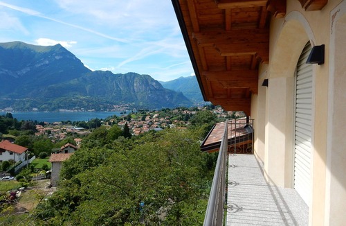 Visgnola Apartment | "Villa primula" with private jacuzzi, garden, 3 terraces, free parking