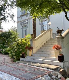 Arcisate House | Villa Sapi