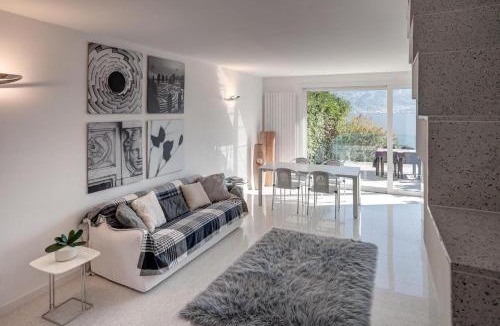Oliveto Lario Villa | Villa Sara Lakeside