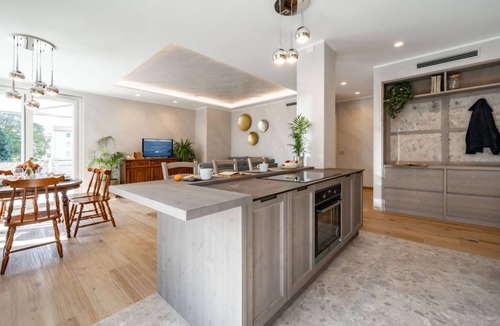 Dervio Villa | Villa Sunshine - Luxury property with large garden and Pool, near the lake, parking e-charge, ideal for people with mobility issues