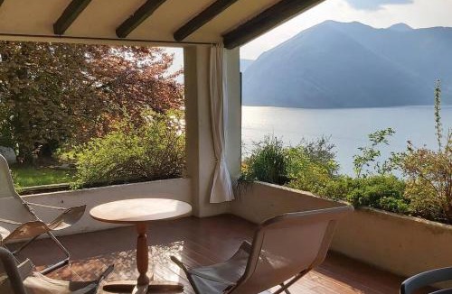Sulzano Villa | Villa Valeriana - vista esclusiva su Monte Isola - Lago d'Iseo