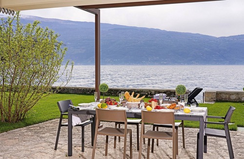 Gargnano Villa | Villa Victoria Lake front