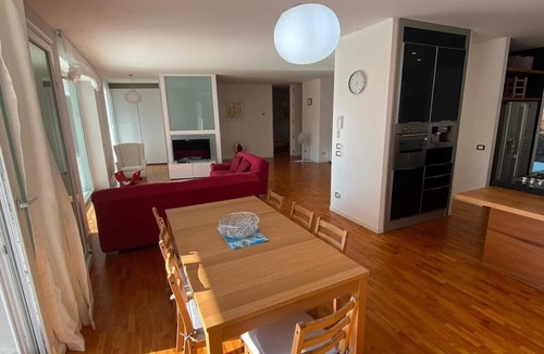 Luino Villa | Villa Violetta in Luino with pool and garden