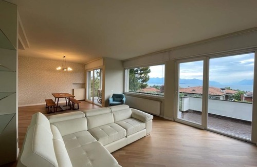 Desenzano del Garda Villa | Villa with spectacular views of Lake Garda