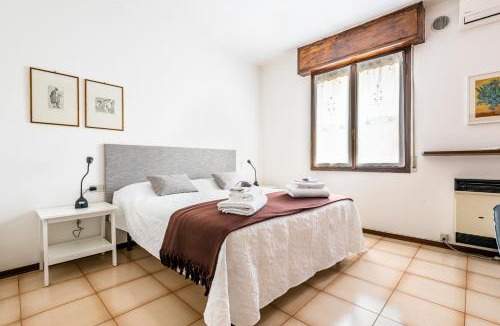 Villaggio degli Sposi Apartment | VILLAGGIO HOSPITAL HOUSE