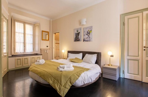 Magenta Apartment | Vincenzo Monti Apartment