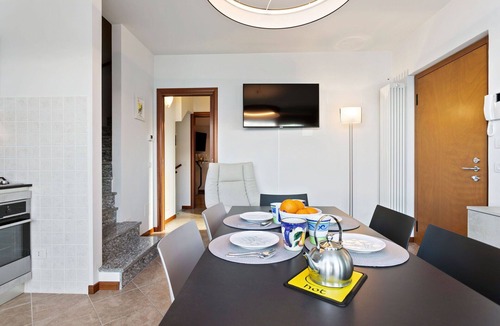 Perledo Apartment | Vista 180, Amazing 2 Br Flat With Terrace & Pool By Halldis