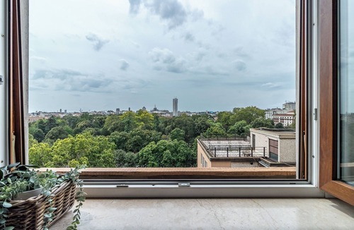 Porta Nuova Apartment | Vittorio Veneto 22 - Two Bedroom Apartment, Sleeps 8