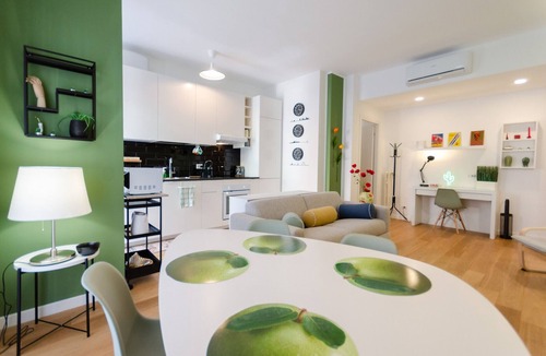 Lorenteggio Apartment | VivimiHome -Fiordalisi Home a 3 minuti dalla Metro