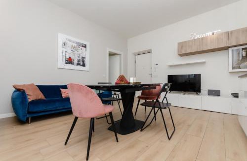 Centro Direzionale Apartment | VivimiHome Modern Central Flat Bosco Verticale