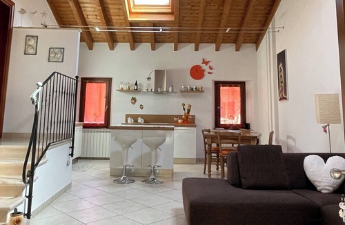 Calcinato Apartment | Vrbo Property