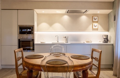 Voltino Apartment | Wohnung in Voltino mit Privatparkplatz by Interhome