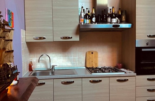 Cremona Apartment | Wolves Loft 260m from the Dome/Street Parking