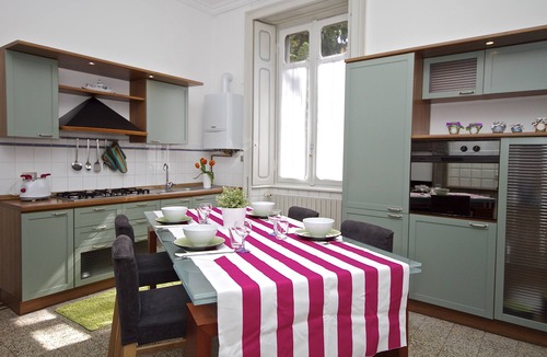 Viconago Villa | WONDERFUL OLD VILLA, WITH SPECTACULAR VIEW OF LAKE LUGANO.