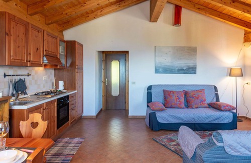Peglio House | Wonderful private villa for 4 people with WIFI, TV, balcony and pets allowed