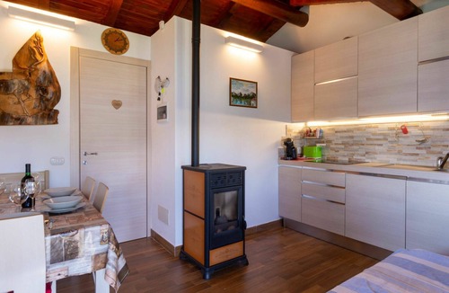 Sorico House | Wonderful private villa for 4 guests with hot tub, TV, patio and pets allowed