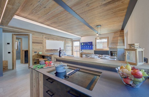 San Rocco Apartment | Wood House Livigno Ski in - Ski out 10m, Livigno, Italy