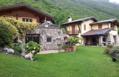 Ranzanico Ski Chalet | Woodden chalet panoramico