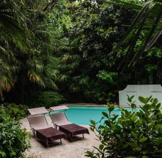 Milan Apartment | Youhosty - Exclusive Townhouse Garden and Pool