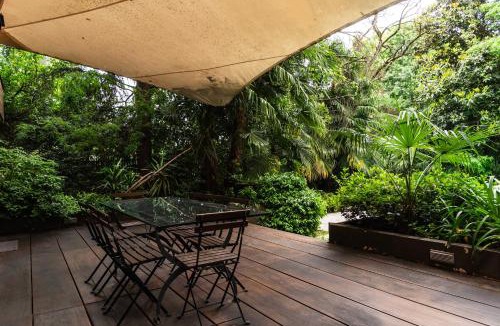 Milan Apartment | Youhosty - Exclusive Townhouse Garden and Pool