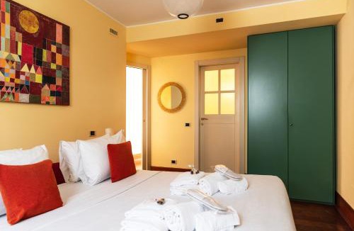 Borgonuovo Apartment | Youhosty - Montenapoleone Noble Flat