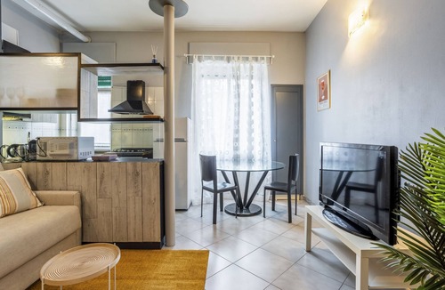 Zona Zara Apartment | Zara 63 - One Bedroom Apartment, Sleeps 4