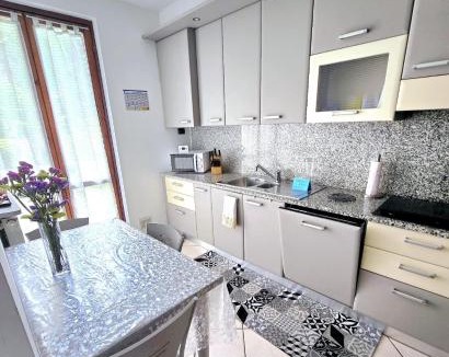 Brusimpiano Apartment | ZARA HOUSE - Lake and Pet Friendly