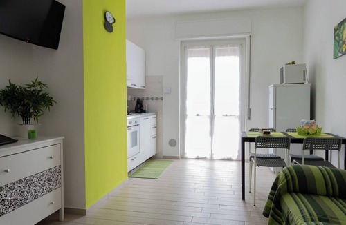 Mazzo Apartment | Zona Fiera Rho Però, IRCCS Ospedale Galeazzi - Sant'Ambrogio for families